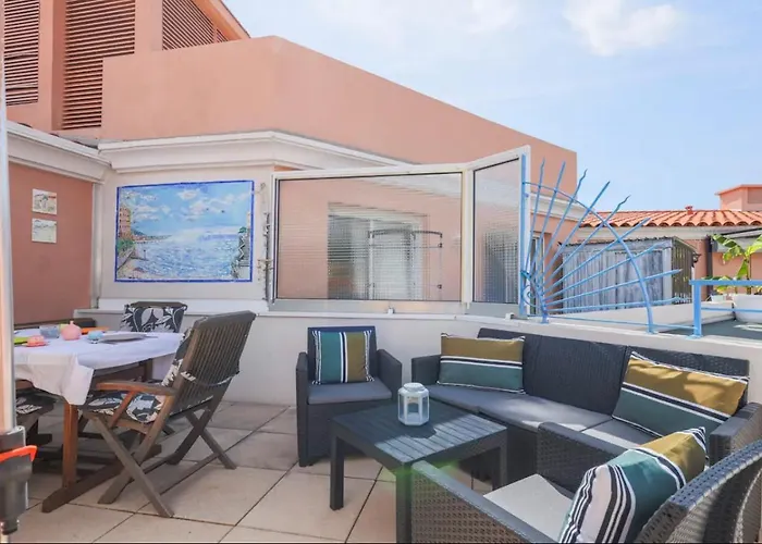 2P - Terrasse - Parking - Plage